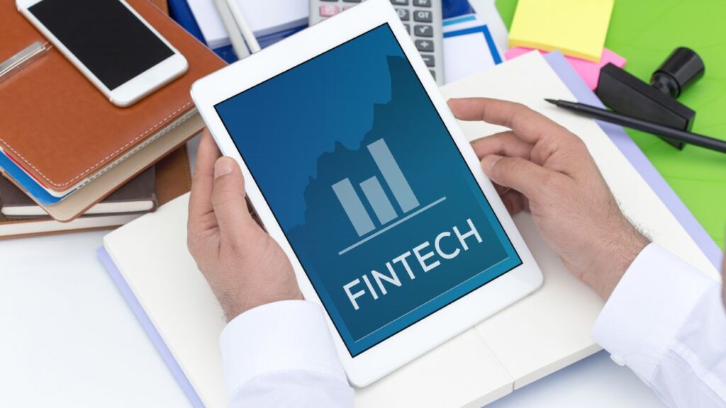 The Future of Fintech and Its Impact on Traditional Banking